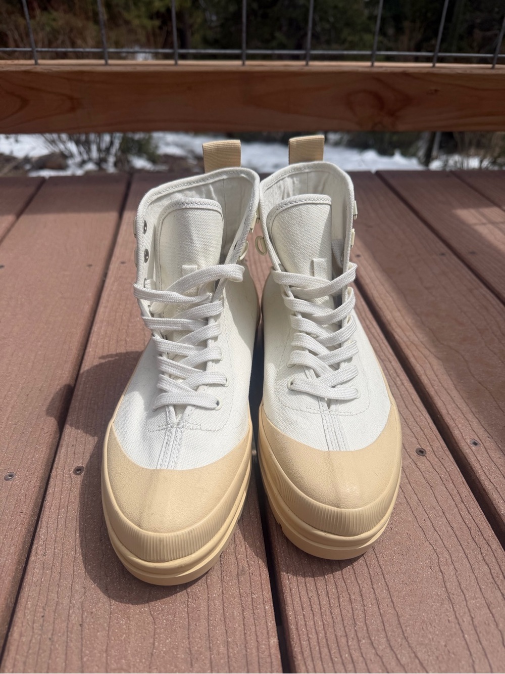 Everlane Off-White Canvas High-Top Sneakers